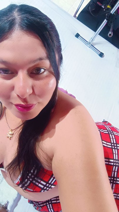 💥 My ass is clapping just for you, baby… slow, deep, and loud 🍑💦