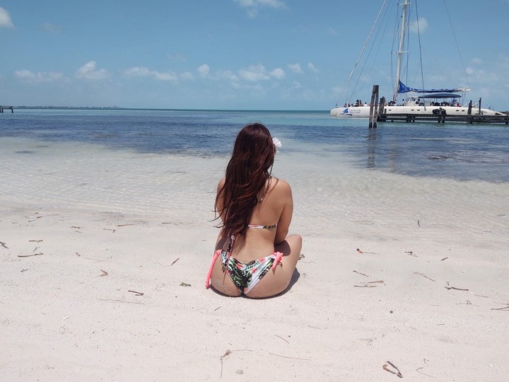 Bitch on Beach