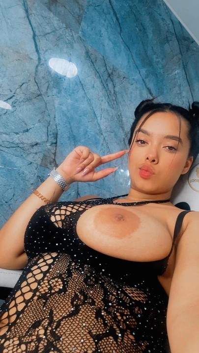 oops, one of my boobs popped out