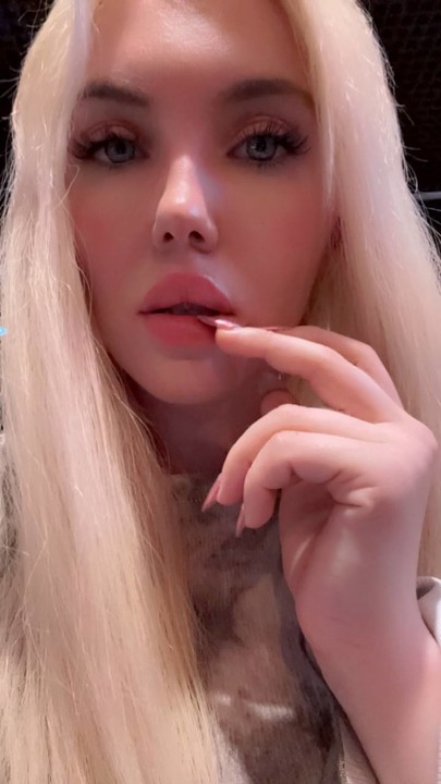 sexy blonde