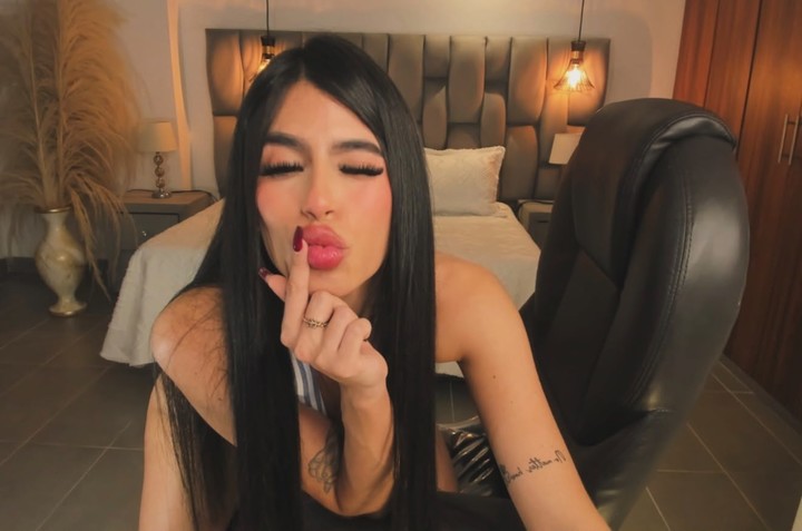 SWEET KISSS MBBBY