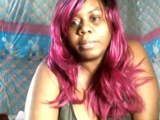 nilousplaypen ebony sex chat