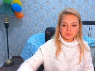 erinlogan live one on one sex chat