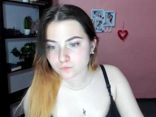 leslylay fat granny hidden cam
