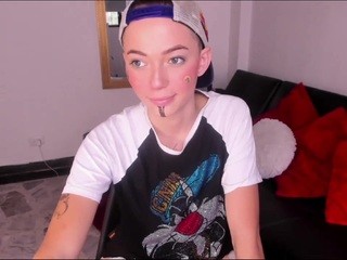 taylor-br0wn chat withsexy girls
