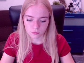 Chloe-becker Camsoda Webcam Model - Profile & Free Live Sex Show ...