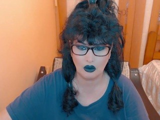 Miss Elvira on cam for live nude video chat • Nude Stripper Porn