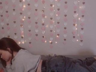 missmira on cam for live and porn video chat • iStripperModels