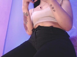 Zathara-Rose on webcam for live porn chat • iStripper