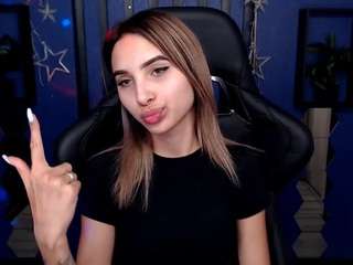 StellaFlores nude on cam - live sex chat • InTheCrack
