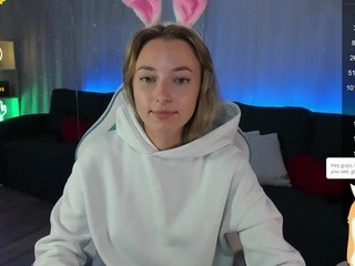 FranceskaFlores nude on webcam in her Live Sex Chat Room