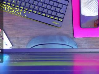 OpalFlores nude on cam – live sex chat