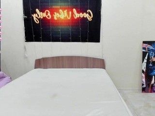 w-woodyy-y Porn