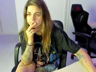 awsometiffany blonde live chat