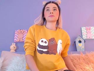 nikkithouson webcam deep anal dildo